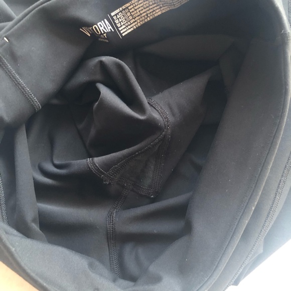 Victoria’s Secret Victoria Sport Black Capri Activewear Leggings Women’s Size L - Picture 6 of 16